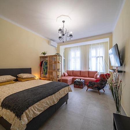 Sunlit Artist Studio Apartment Belgrade Luaran gambar